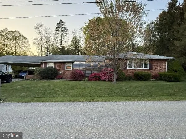 2705 Jeffrey Ln, York, PA 17402