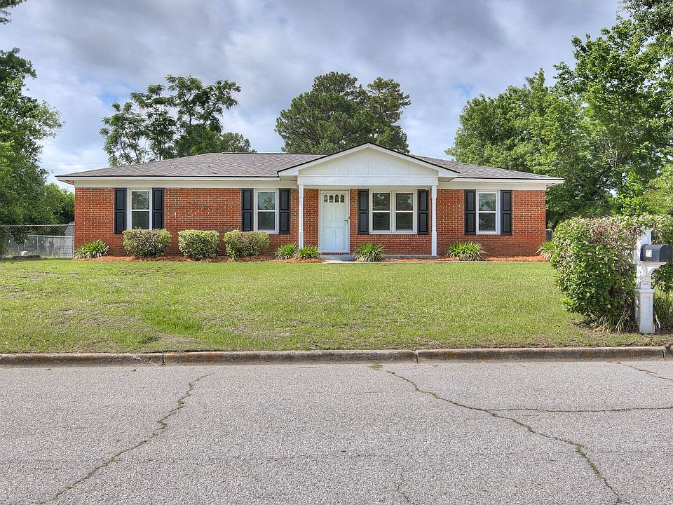 1st image of 373 Westmont Dr
