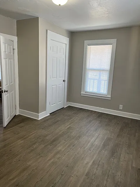 2 bed, $1,100 — Photo 3