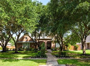 903 Lake Grayson Dr, Katy, TX 77494