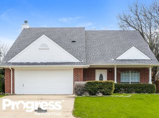 7913 Hulen Park Cir, Fort Worth, TX 76123