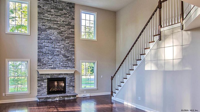 5th image of 11 BERGEN Place