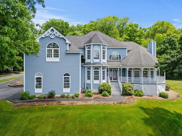 3 Rainbow Drive, Nashua, NH 03062