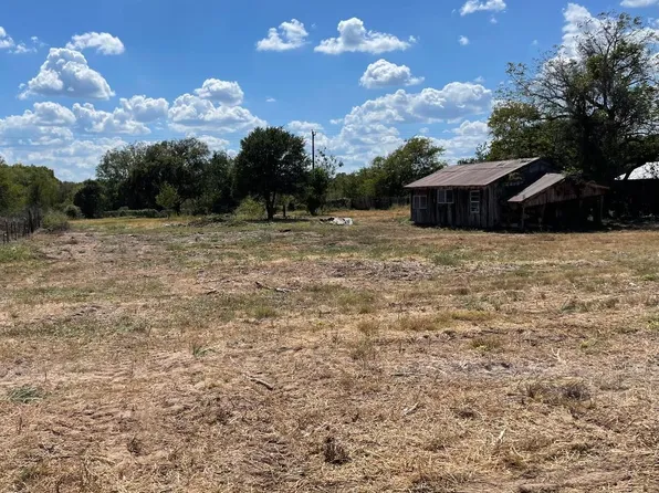 0 Young Rd, Smithville, TX 78957