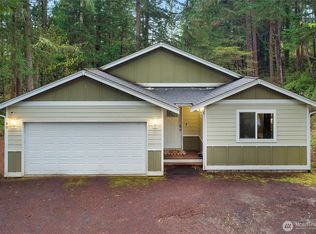 90 NE Wanda Ln, Belfair, WA 98528