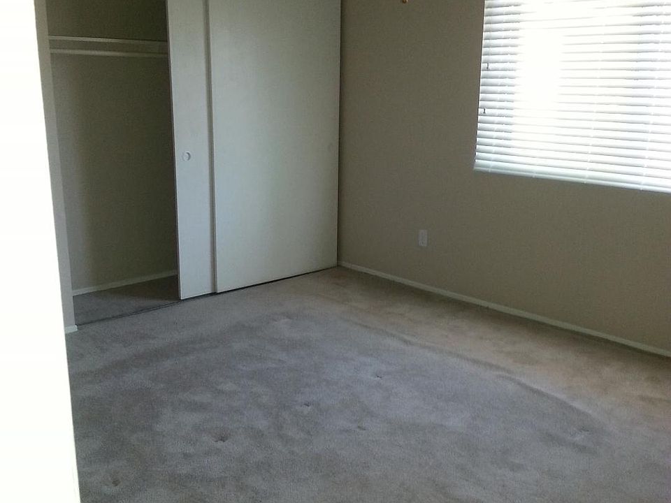 2nd image of 8690 Holly St