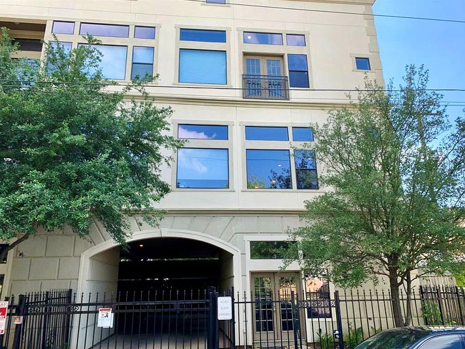 1st image of 4402 Lillian St Unit 3