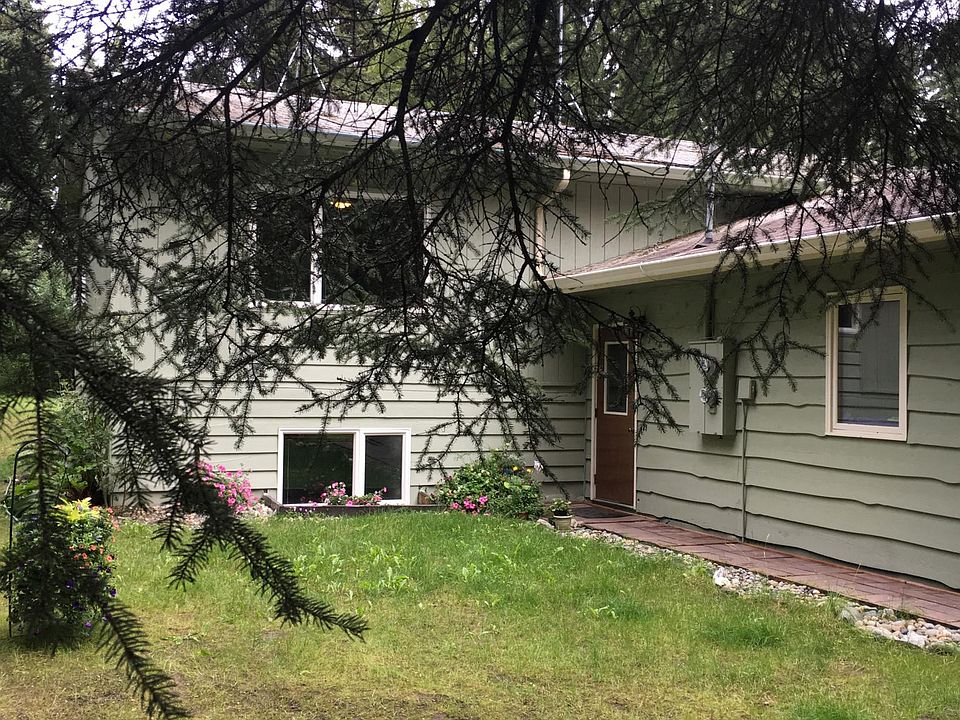 Front of two unit duplex. Upper availeable