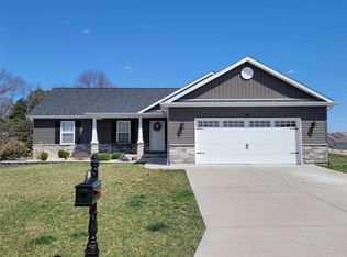 364 Rockport Dr, Troy, MO 63379