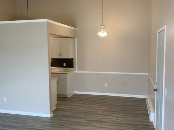 303 Dodge St, Swanton, OH