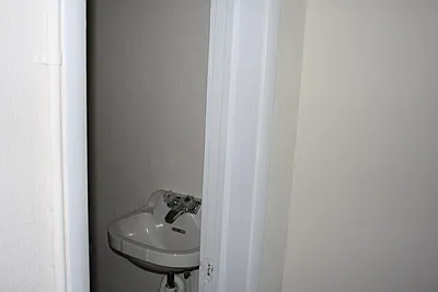 3 bed, 1.0 bath, 580 sqft, $1,150 — Photo 26
