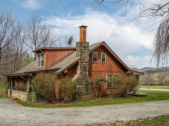 2nd image of 2859 Hannah Ford Rd