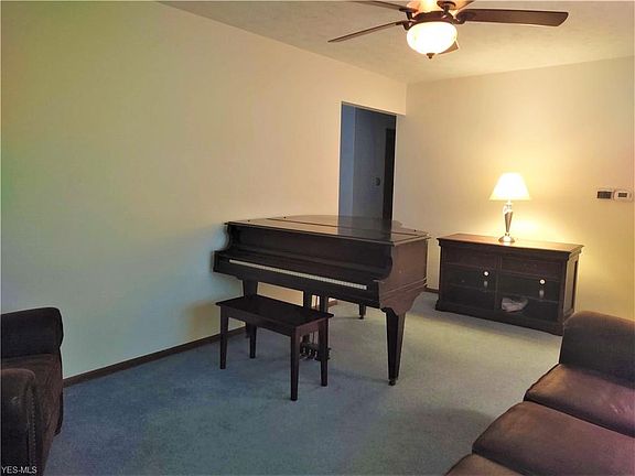 5th image of 2101 Penny Ln