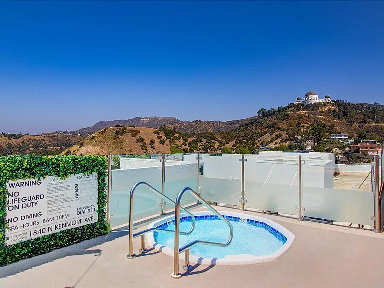 The Kenmore Los Feliz — Photo 3