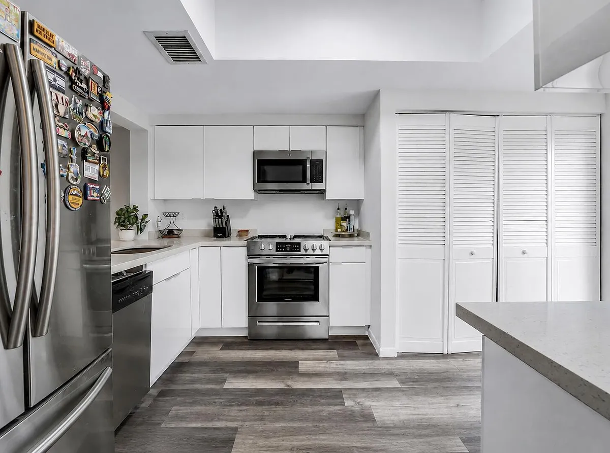 Building Photo - 8858 NW 48th St #8858