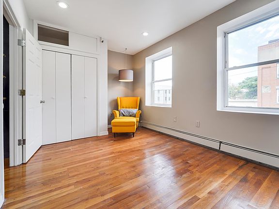 3rd image of 57 Saint Paul Ave #3L