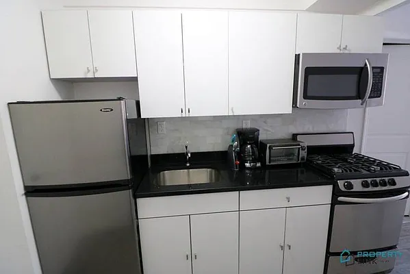 Rented by Property Link Mgmt, LLC | media 2