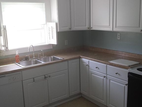 4th image of 450 E Meyer Blvd