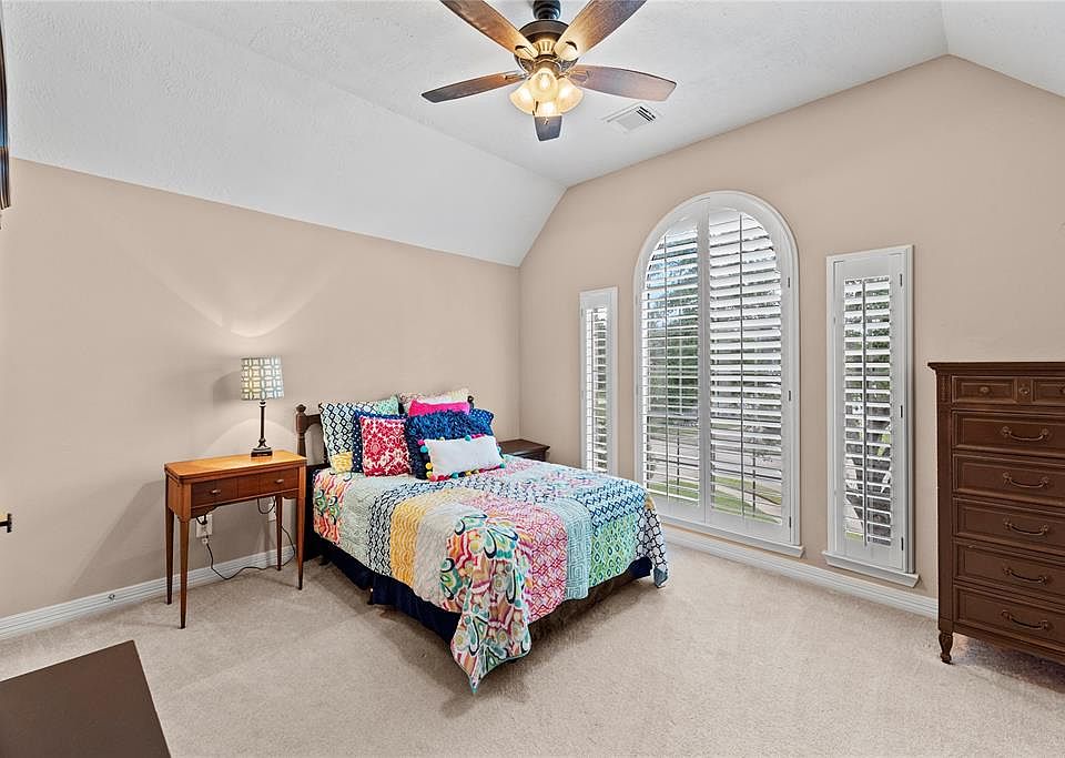 1st image of 1110 Heatherwood Ct