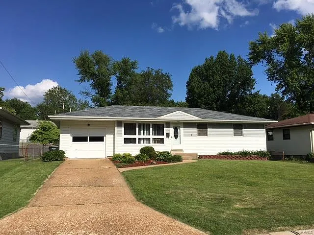 7026 Laupher Ln photo 1
