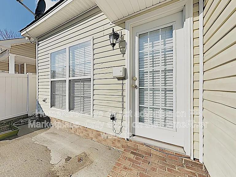 225 Windsor Trace Dr — Photo 15
