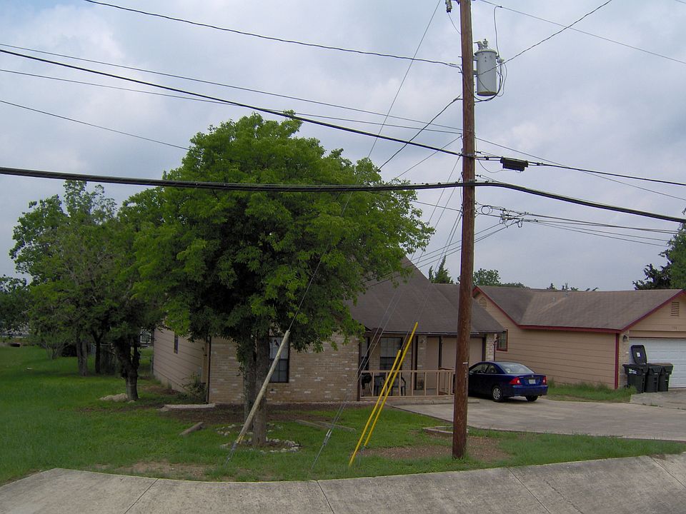 2nd image of 1101 N Bishop St