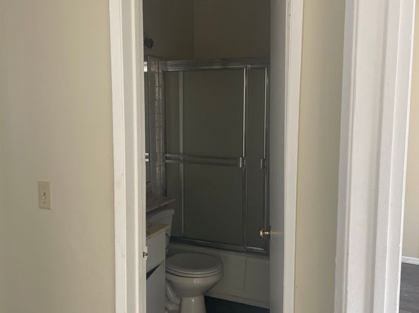 7031 Jordan Ave APT 18