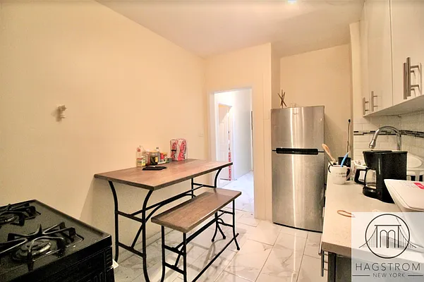 Rented by Hagstrom Management Inc | media 5