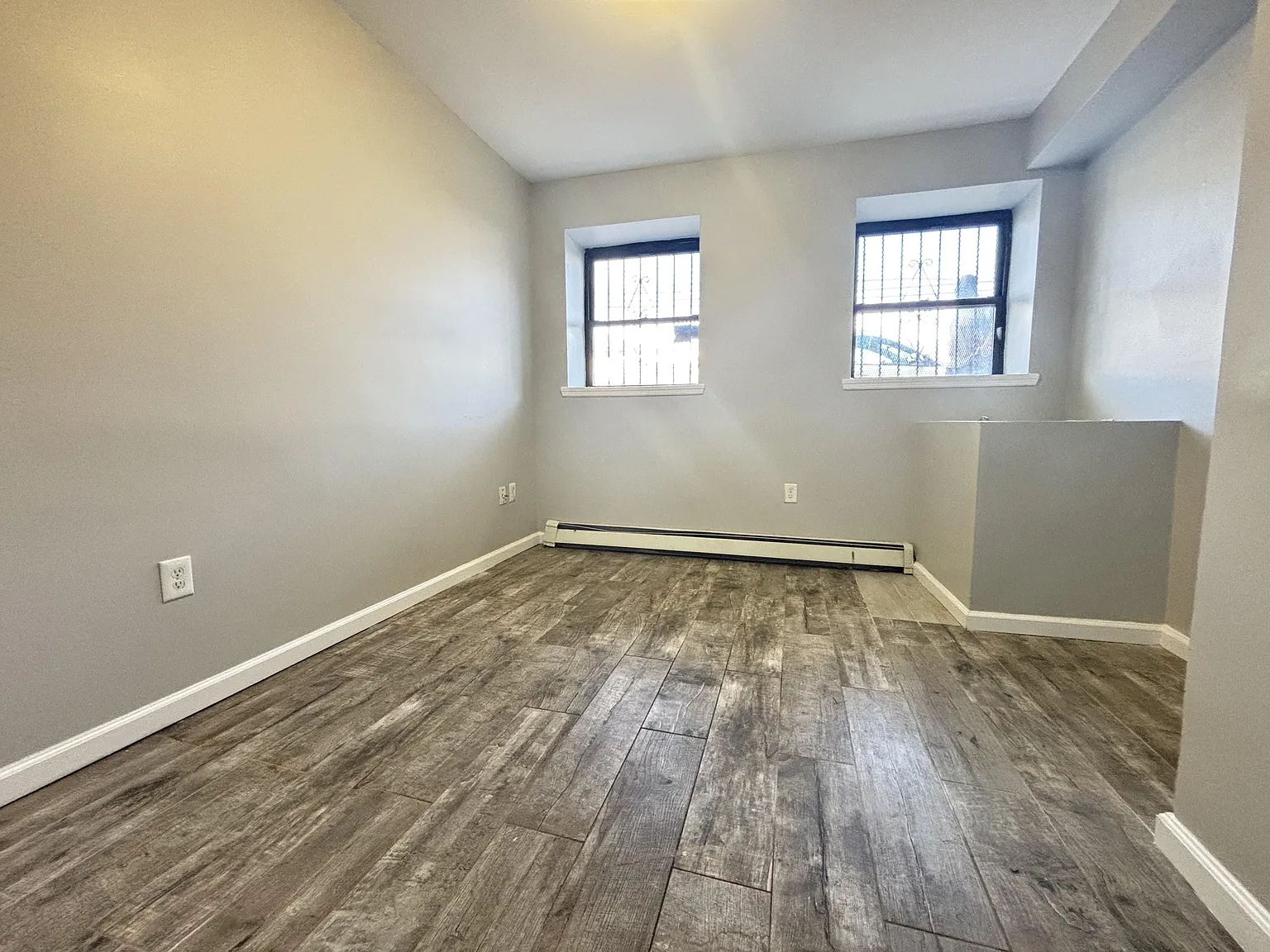 2 bed, 600 sqft, $1,750 — Photo 4