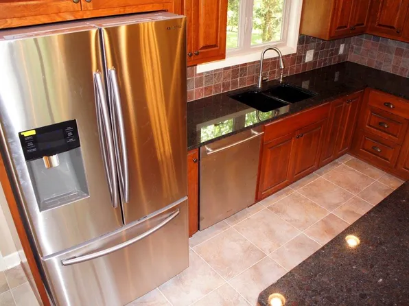 14010 40th Ave N, Plymouth, MN 55447