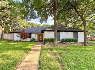 4605 Branchview Dr, Arlington, TX 76017