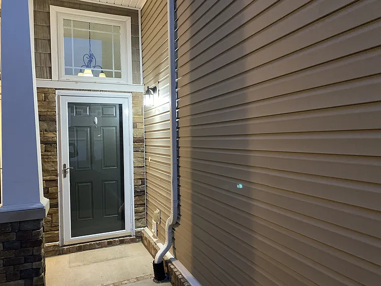 1060 Somerset Springs Dr — Photo 2
