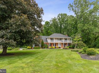 2 Scotts Moore Ct, Phoenix, MD 21131