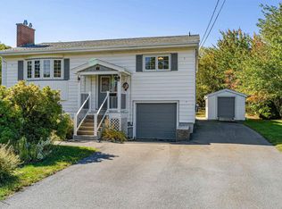 955 Herring Cove Rd, Herring Cove, NS B3R 1Z5