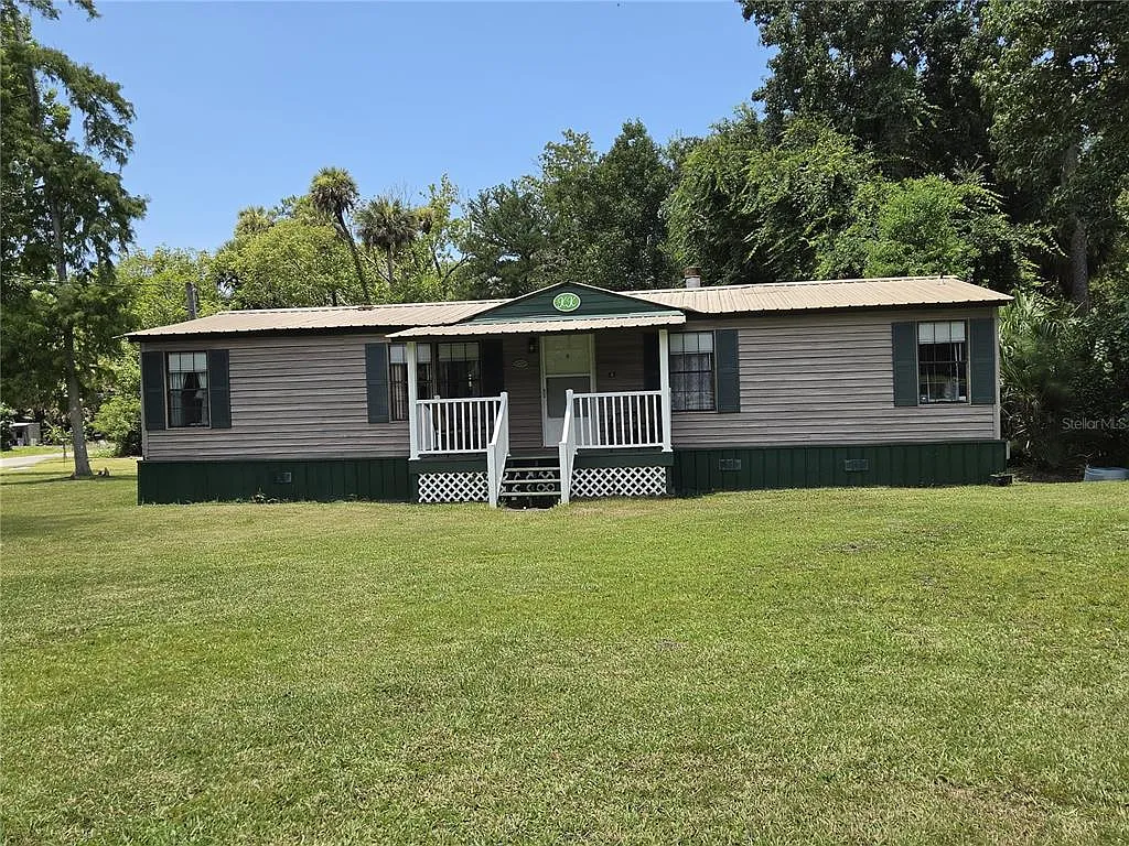 3 bed, 2.0 bath, 1248 sqft, $1,800 — Photo 1