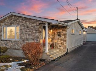 3709 Winfield Ave, Moosic, PA 18507