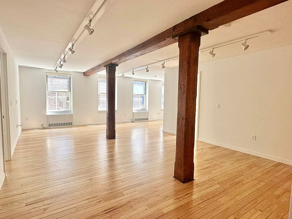 1st image of 142 Wooster St APT 4B