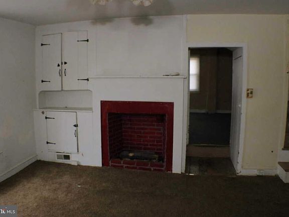 4th image of 8740 Highland St