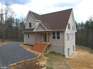 12 Clifford Hollow Rd, Moorefield, WV 26836