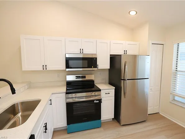 1042 Mainsail Dr, Naples, FL