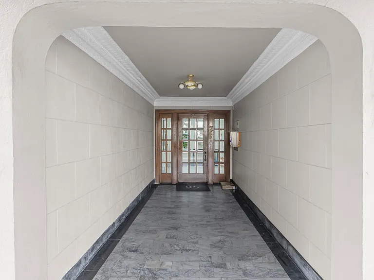95 Cervantes Blvd #210 — Photo 19