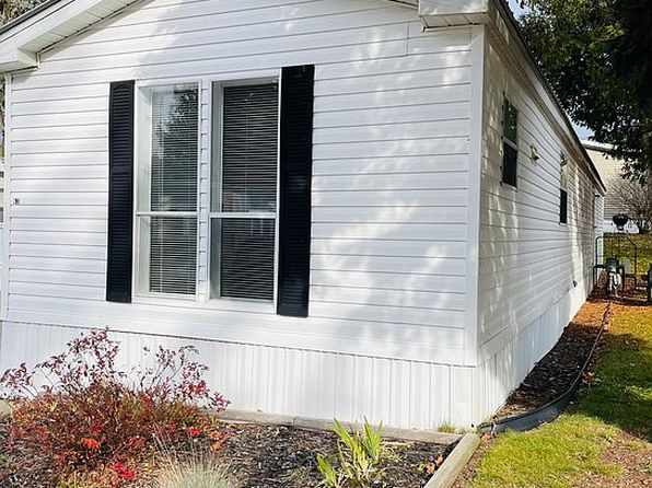 526 N Lake St LOT 63