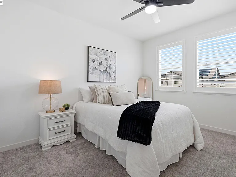 1550 Plumas Dr — Photo 41