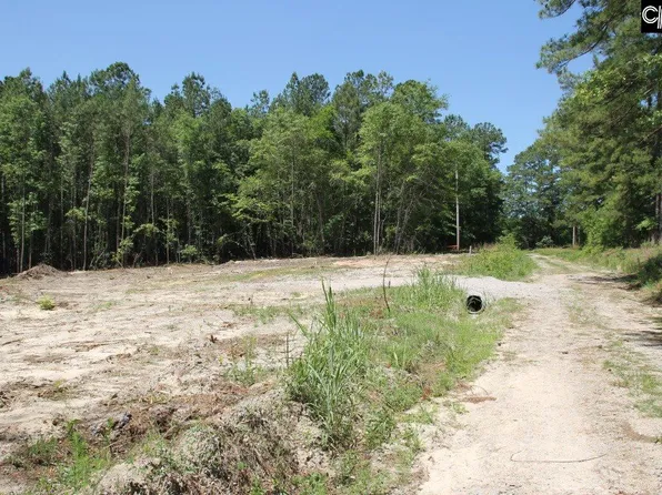 146 Ravenbrook Rd, Eastover, SC 29044