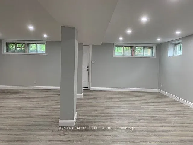 378 Torrance St #BASEMENT — Photo 5