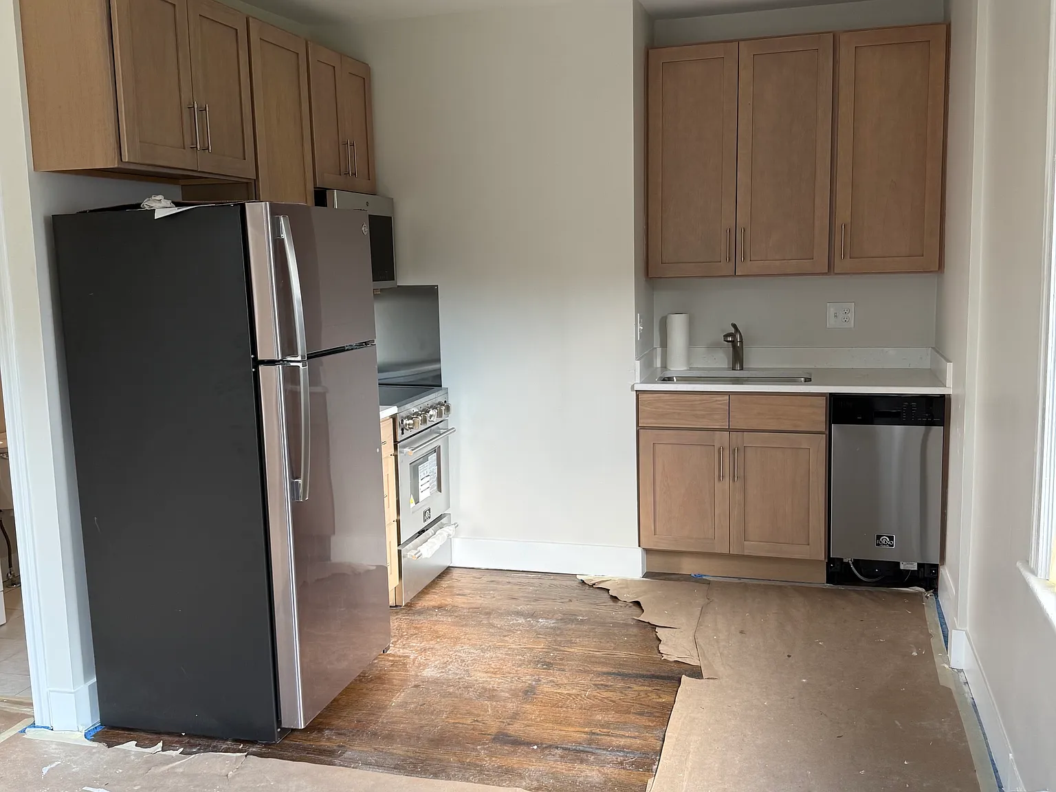 1 bed, 300 sqft, $1,700 — Photo 4