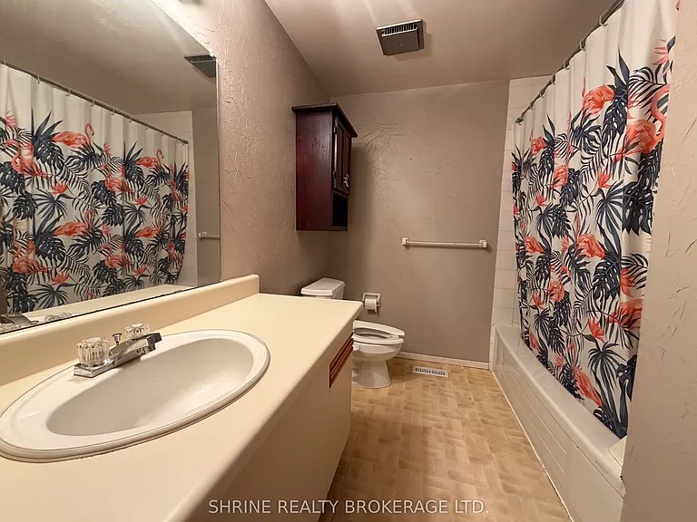 110 Deveron Cres #15 — Photo 17