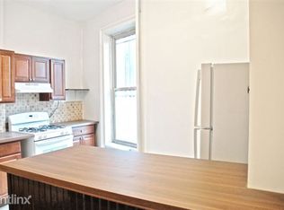 366 Broadway, Brooklyn, NY 11211
