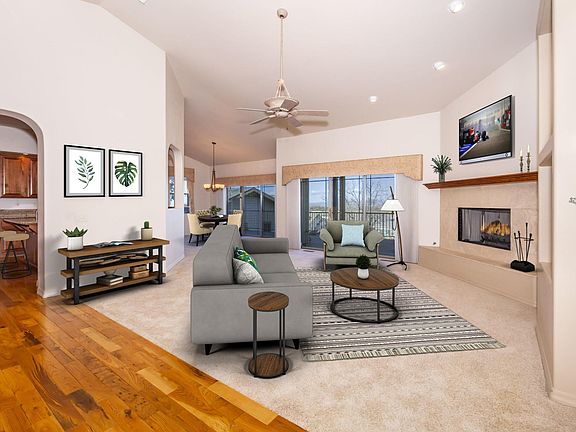 5th image of 898 N Lakeview Dr