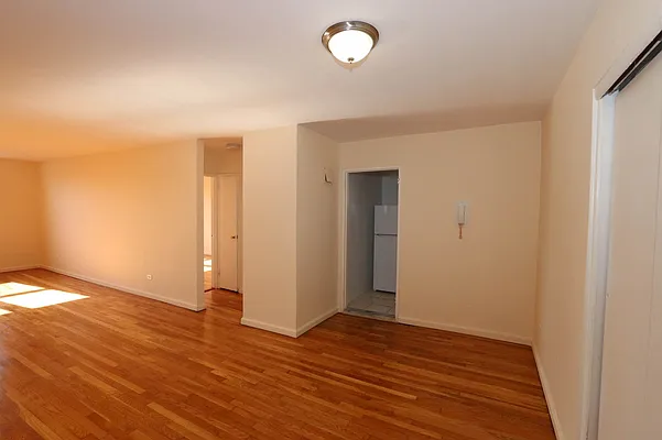 Rented by Padsters Realty LLC | media 9